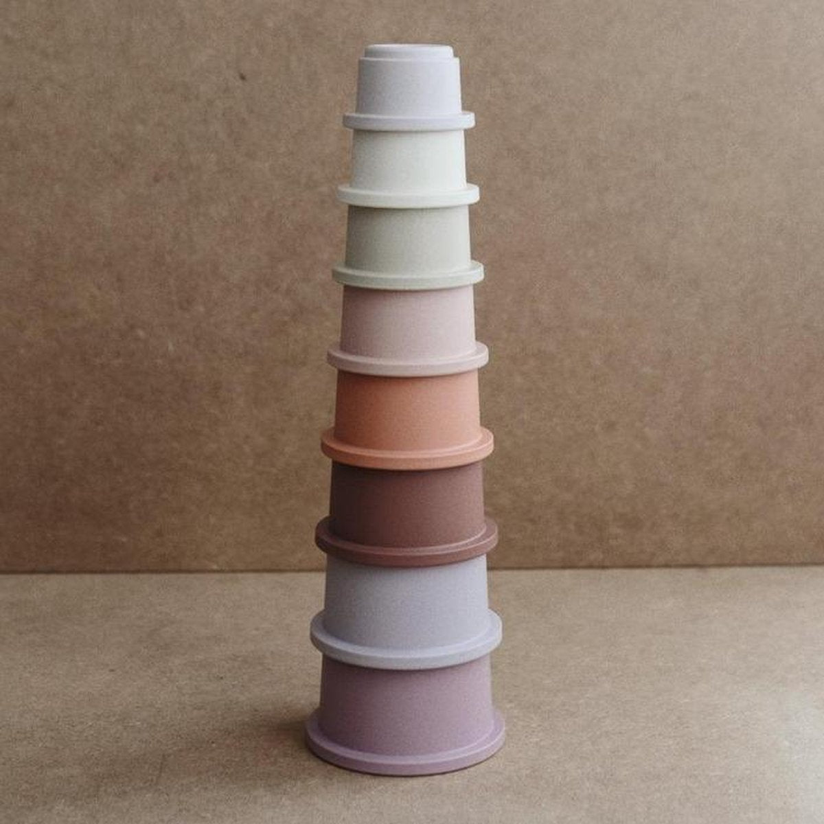 Stacking cups toy - petal stapeltoren