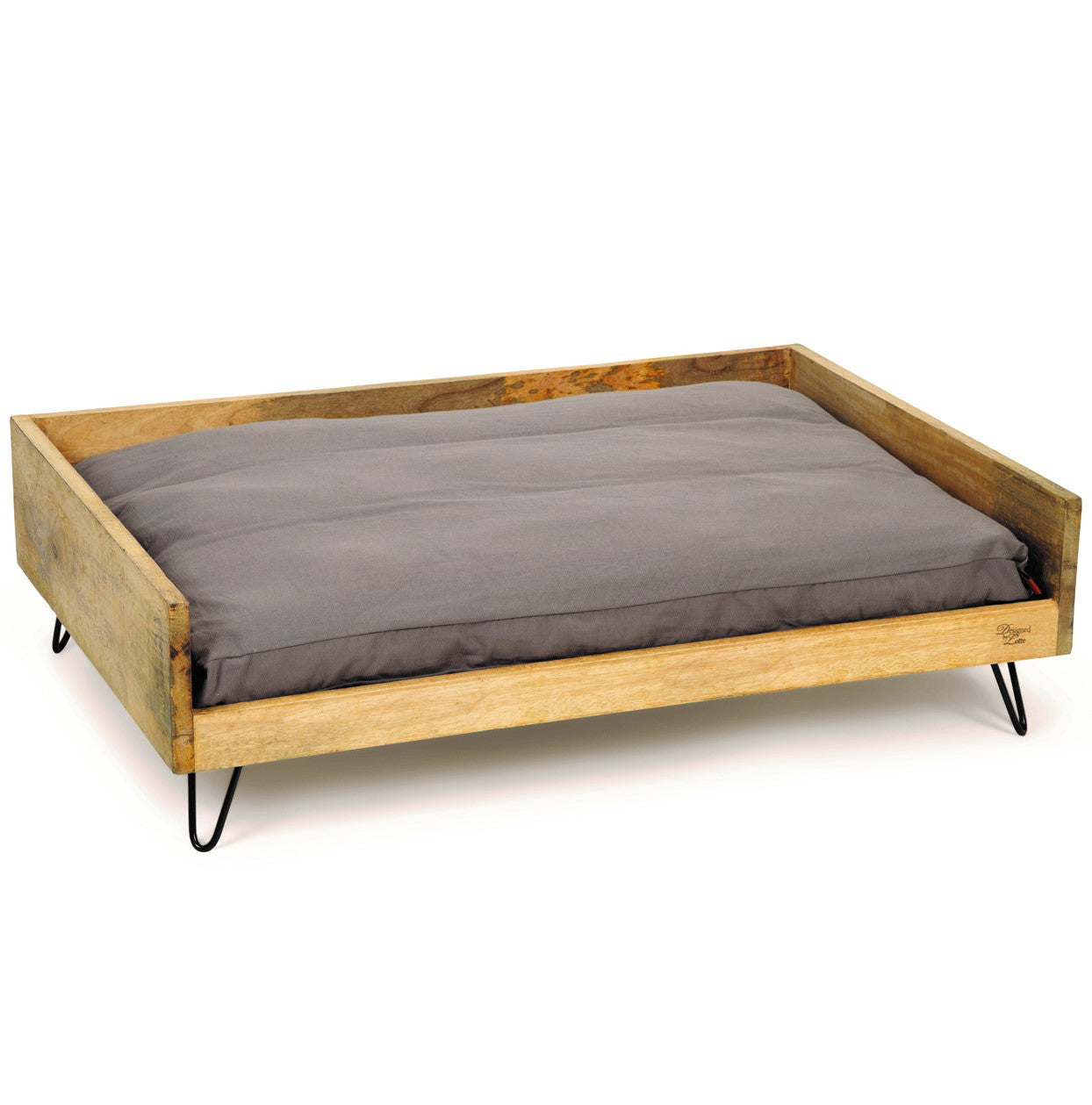 Designed By Lotte TURANA Hondenmand hout 75x45x23cm