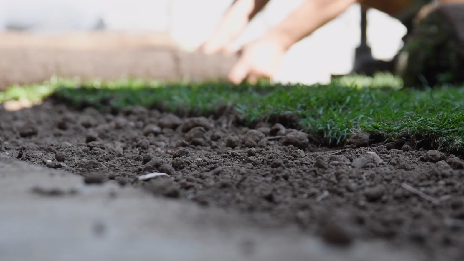 Kunstgras leggen? Zo geniet je altijd van een groene tuin