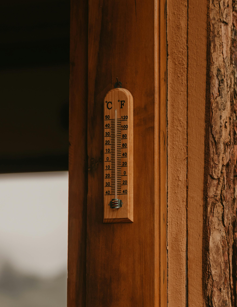 Thermometers en weerstations
