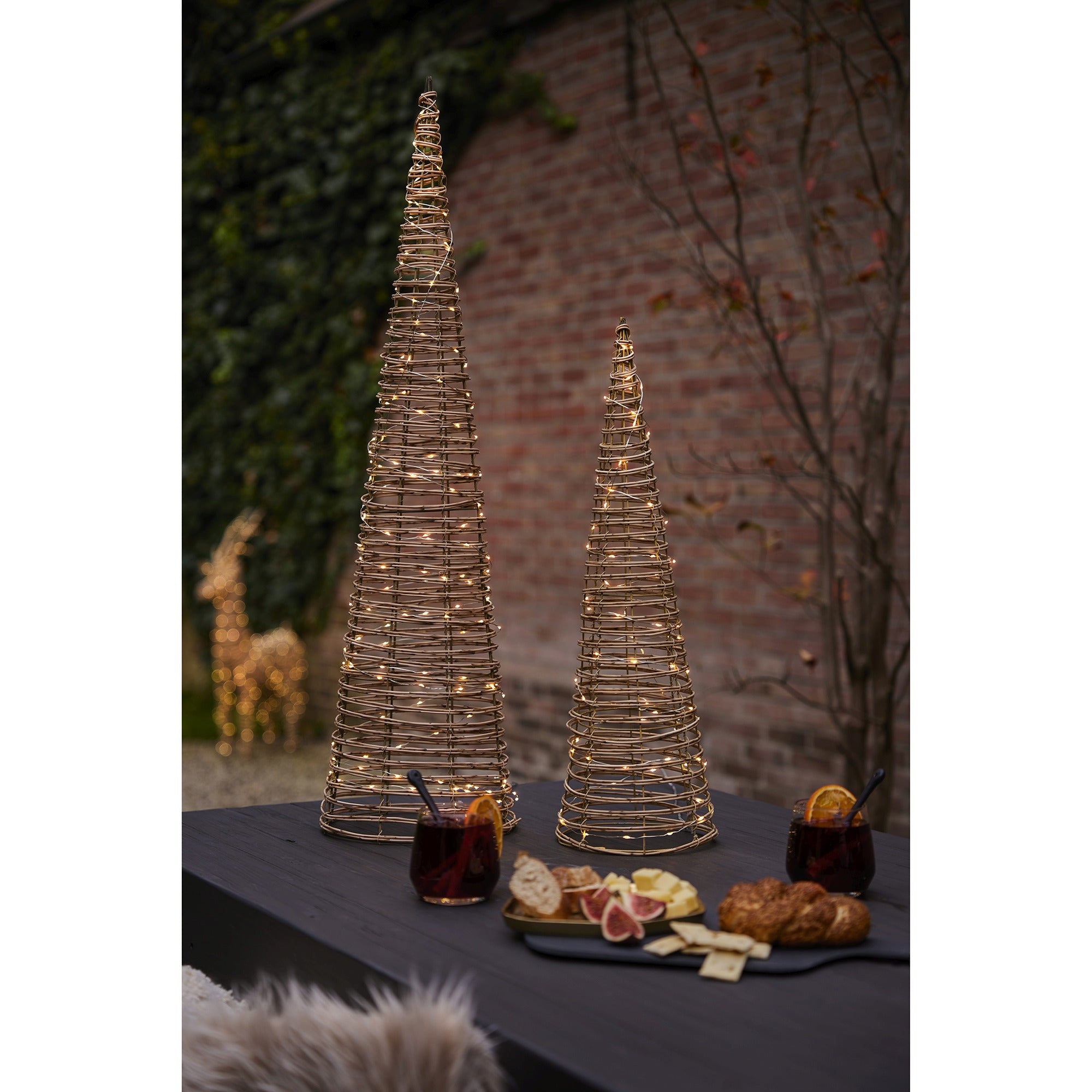 Lumineo micro LED kegel wicker buiten 23x90cm - naturel - warm wit - kerstverlichting