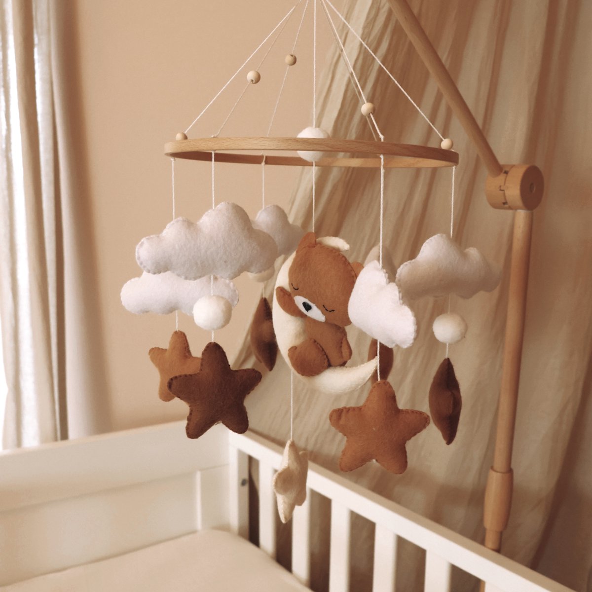 LITTLE LOUA Handmade sleeping teddy baby mobile