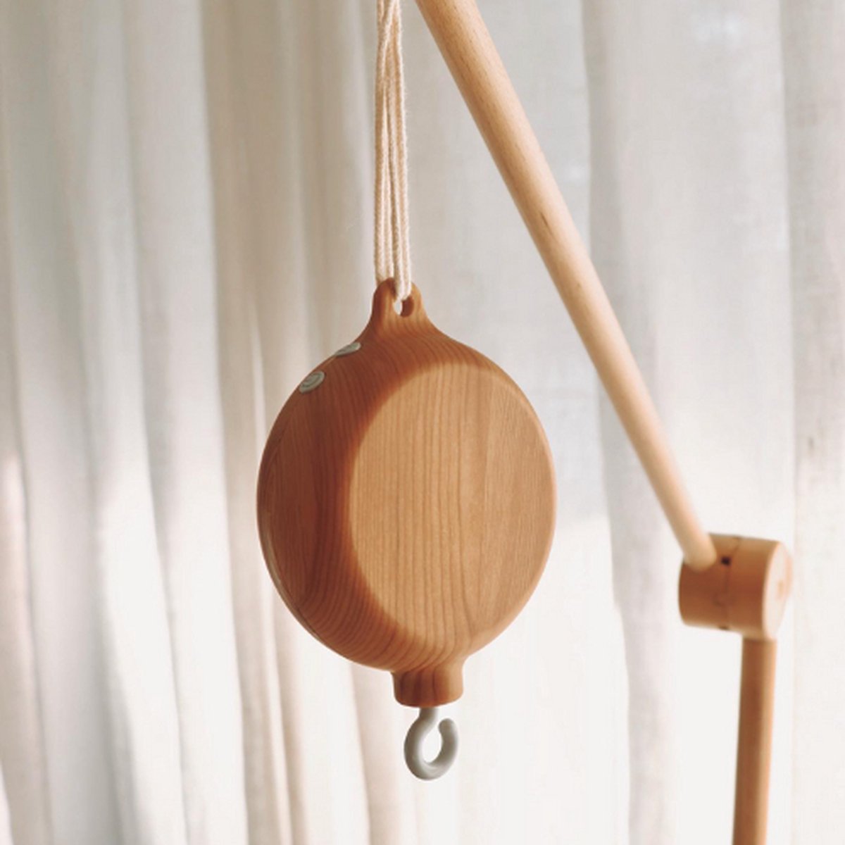 LITTLE LOUA Music box woodlook