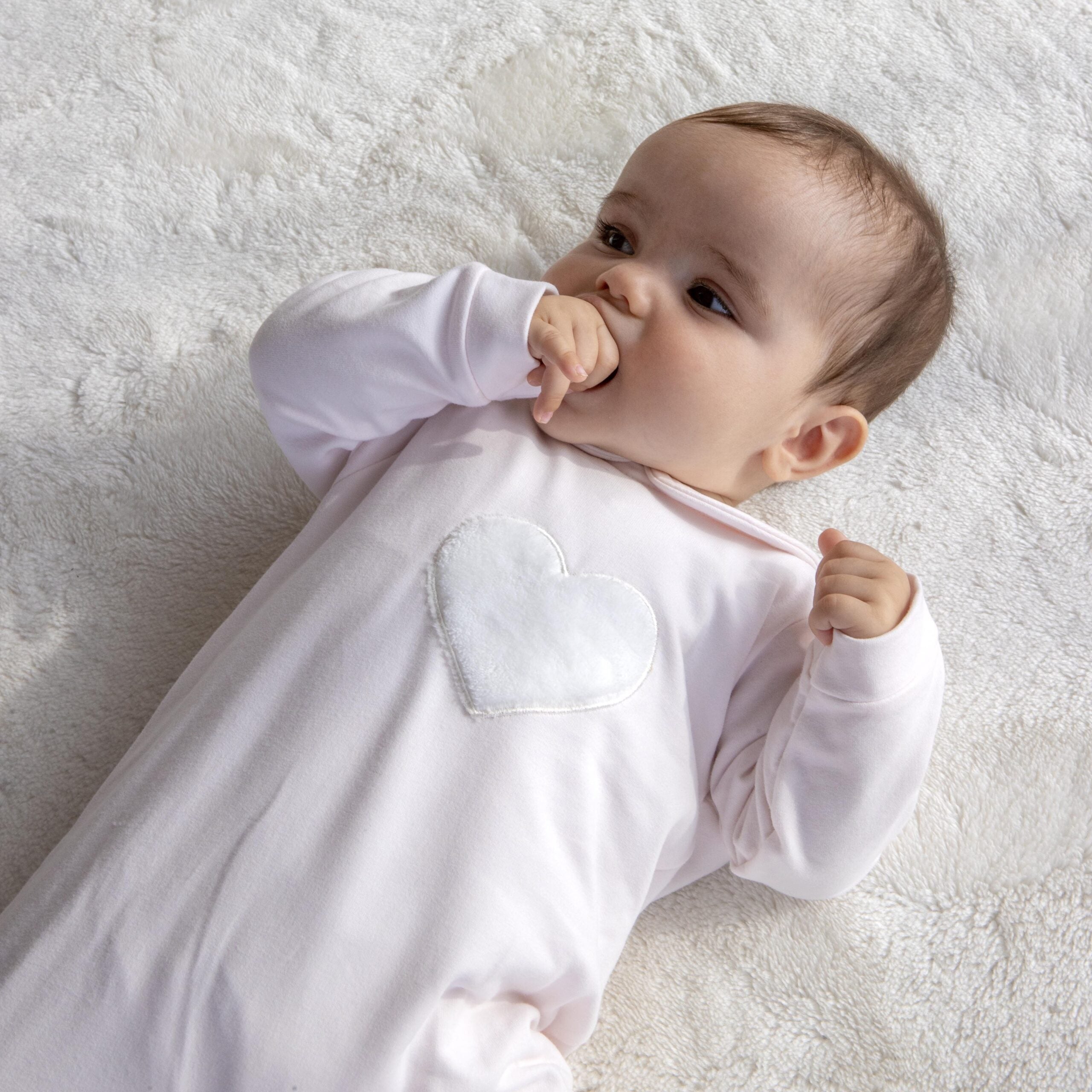 LIVING NATURE Babypakje Astrid roze teddy hart - 3m