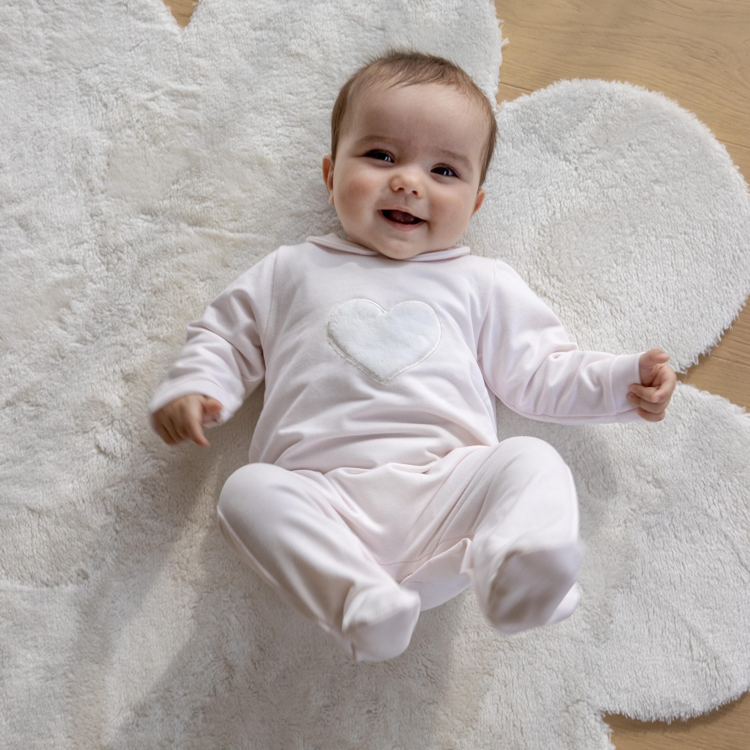 LIVING NATURE Babypakje Astrid roze teddy hart - 3m