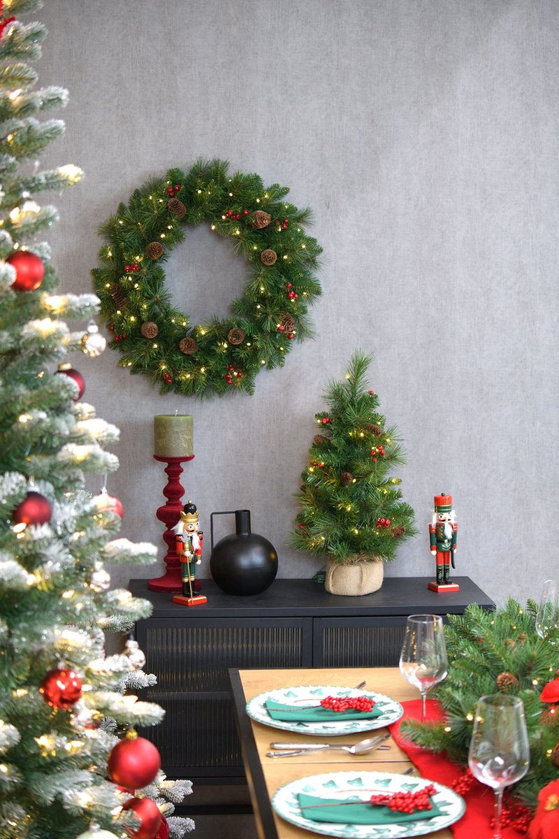 Kerstkrans Everyday pine cone & berry - dia 61cm 50L
