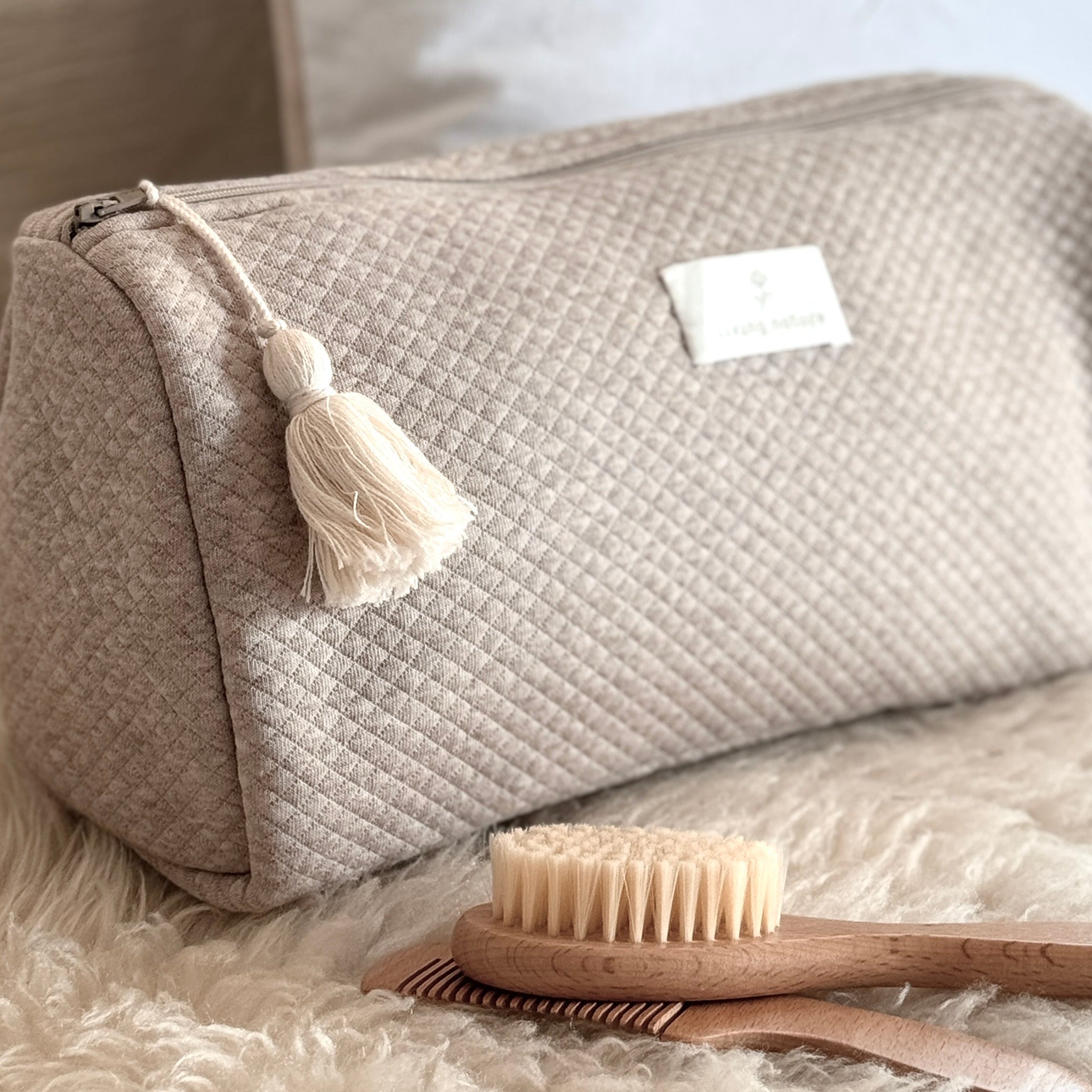 LIVING NATURE Charlotte toilettas - camel (beige)