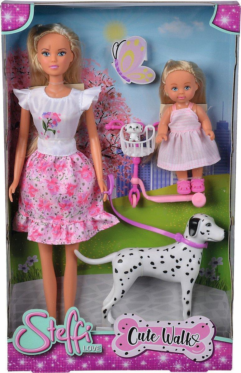 STEFFI LOVE - Cute walk Steffi met Dalmatier