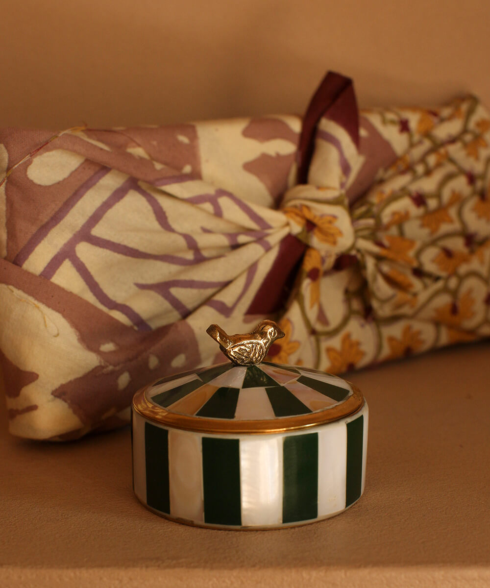 Box - M 7x7x5cm - Lola circus pine green