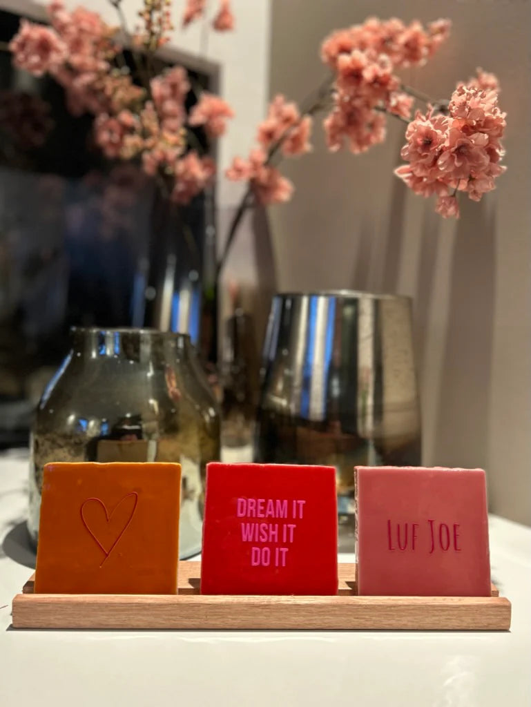 YETT tegeltje - display trio