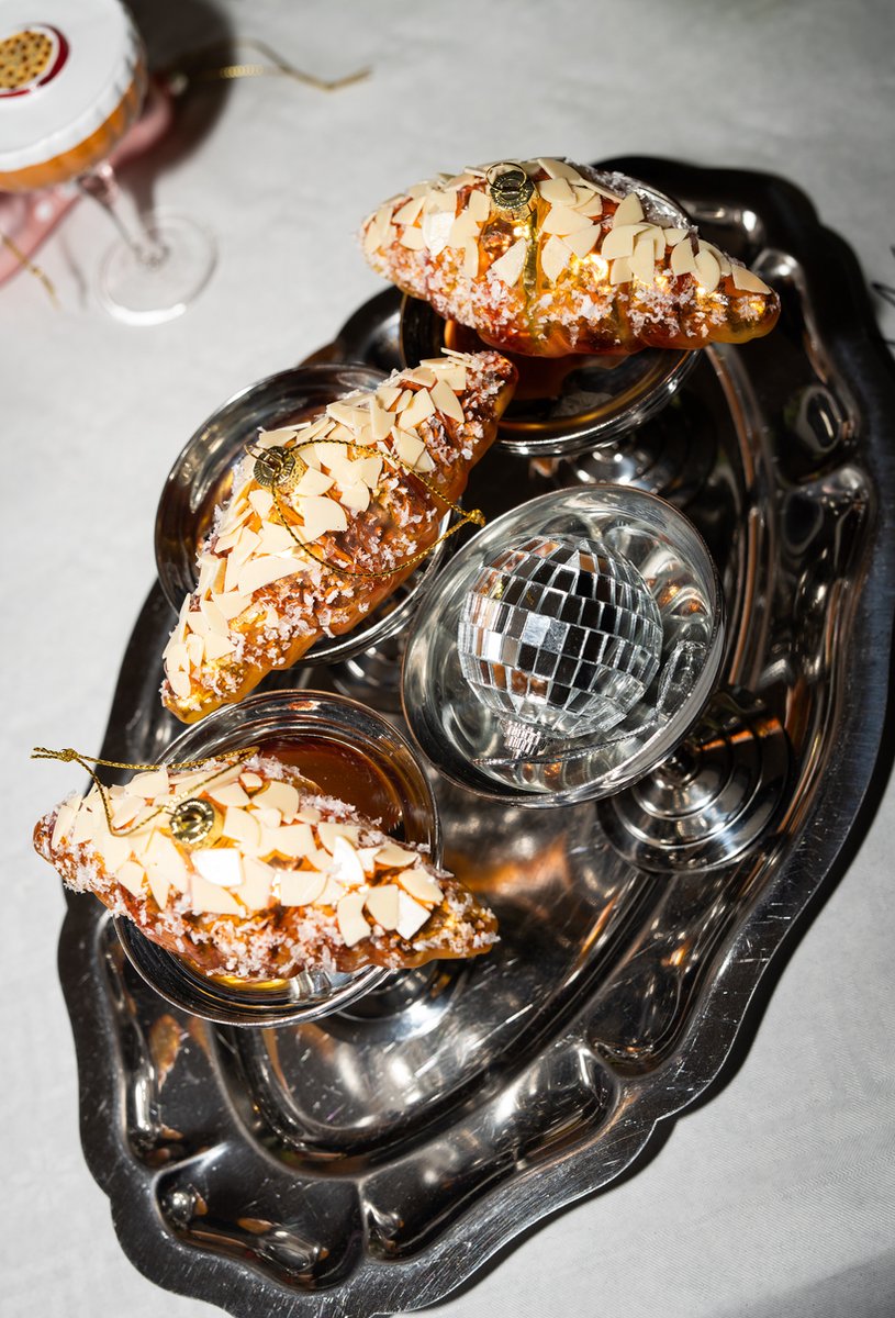 YUP IN DE BOOM Kersthanger - Almond croissant