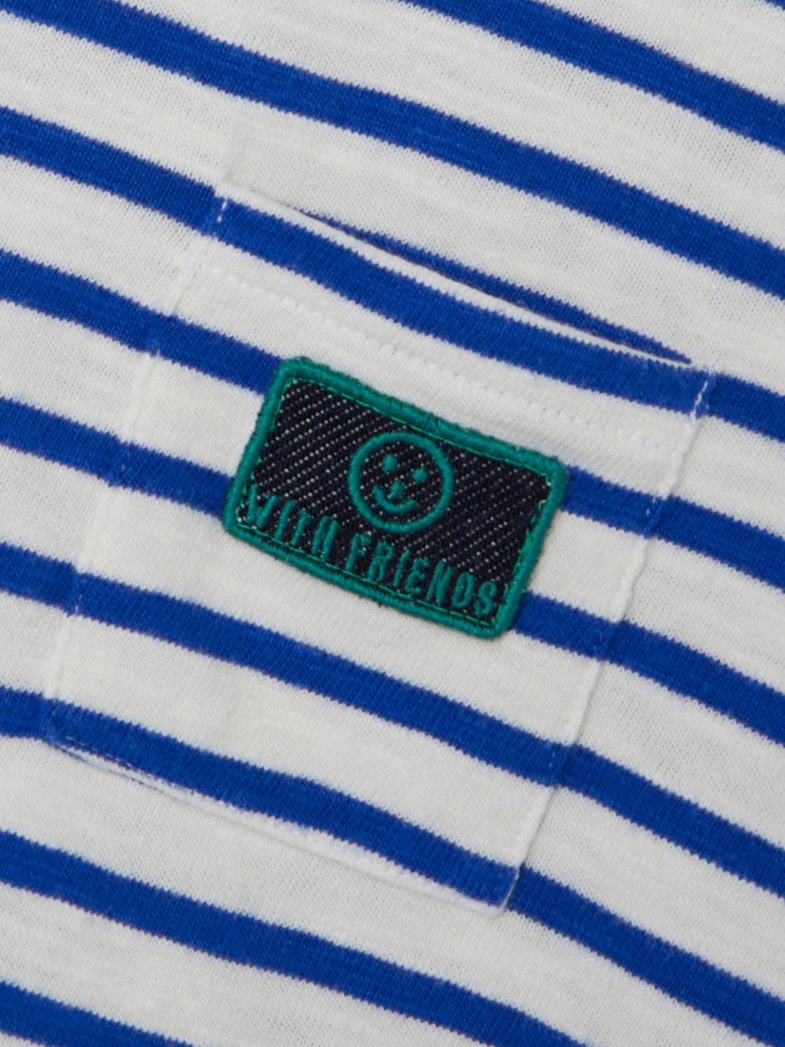 17964335-2.jpg