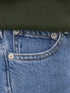 18348411-3.jpg