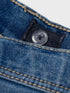 18459081-2.jpg